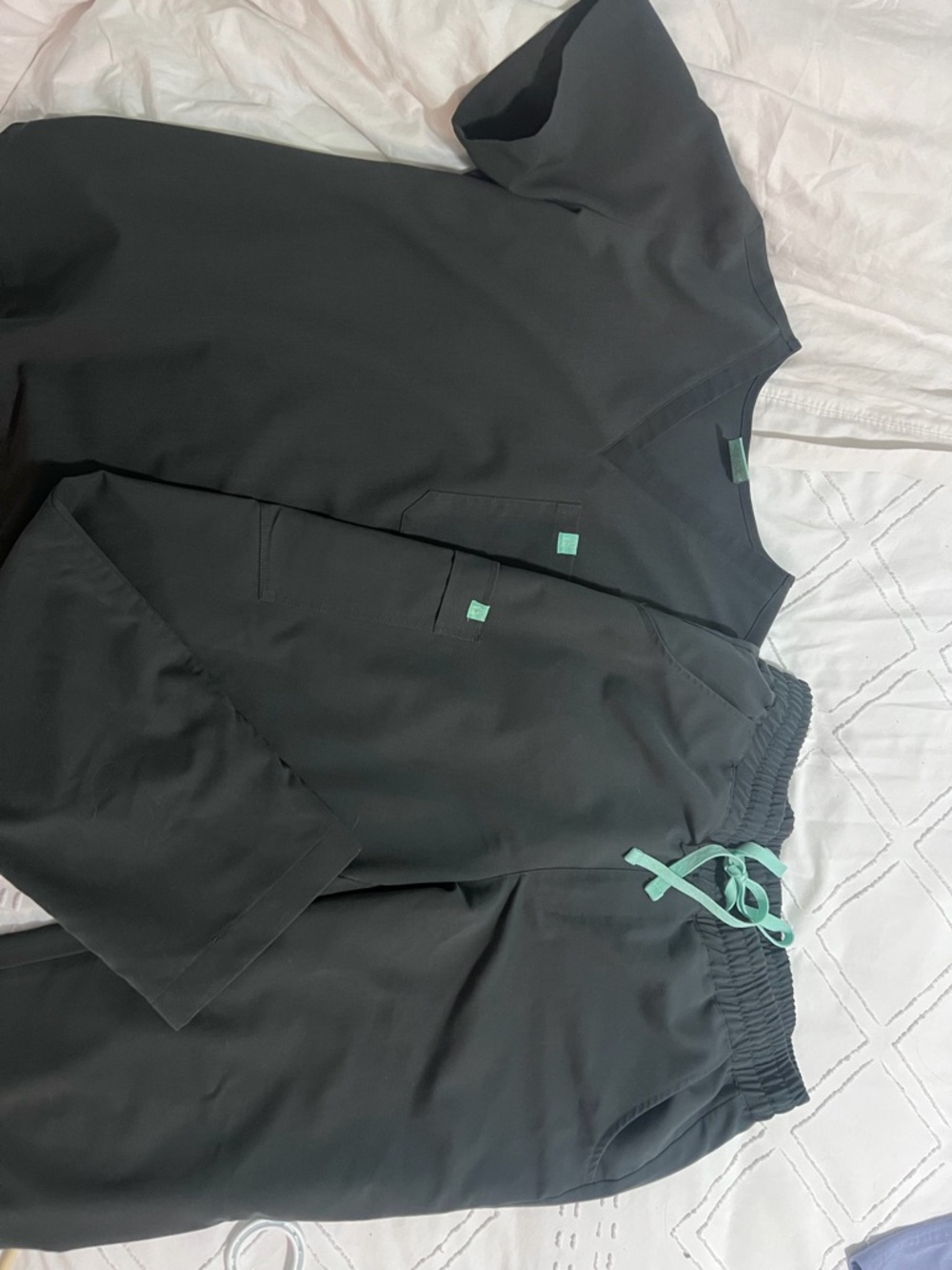 Women’s Garde-Malade Scrub Set